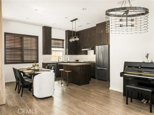 119  Strawberry  , Irvine, CA