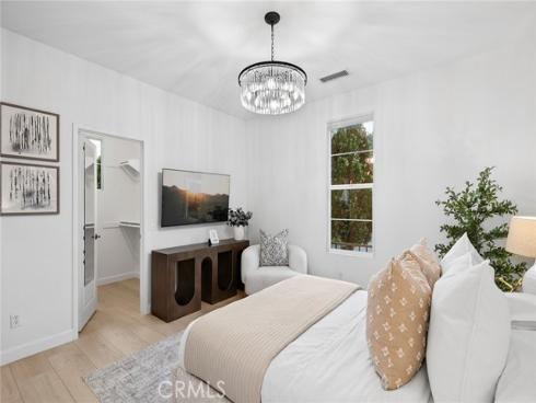 345  Tall Oak  , Irvine, CA