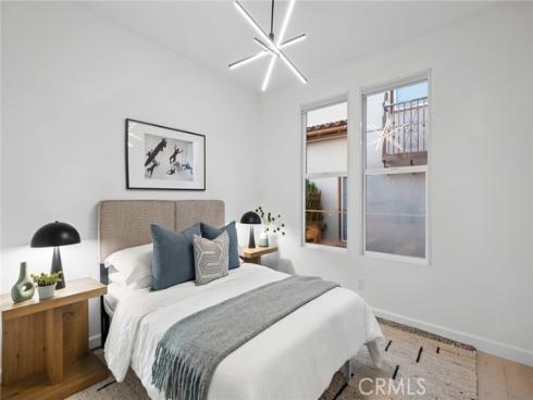 345  Tall Oak  , Irvine, CA