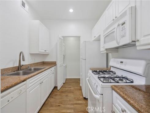 2114 Watermarke , Irvine, CA