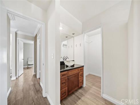 63 Streamwood , Irvine, CA