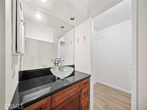 63 Streamwood , Irvine, CA