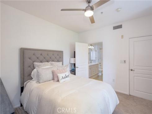 2337 Watermarke , Irvine, CA