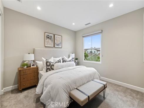 68  Quentin  , Irvine, CA