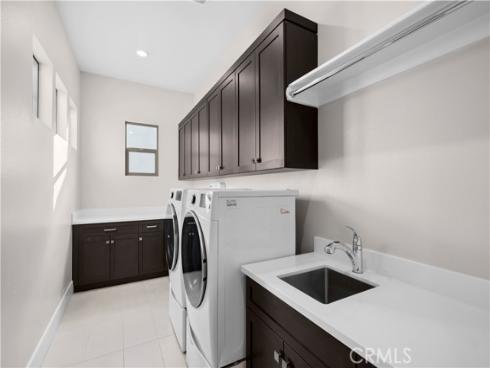 113  Pixel  , Irvine, CA