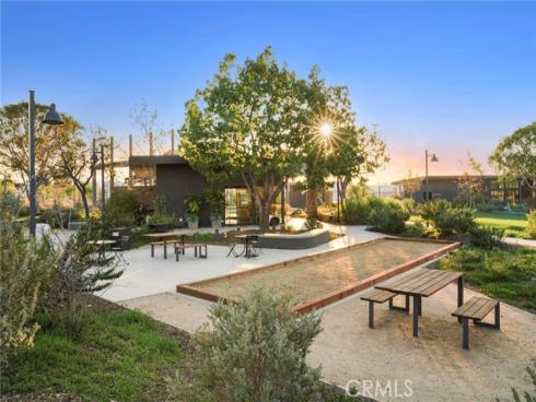 113  Pixel  , Irvine, CA