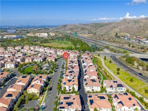 126  Sunnyside  , Irvine, CA