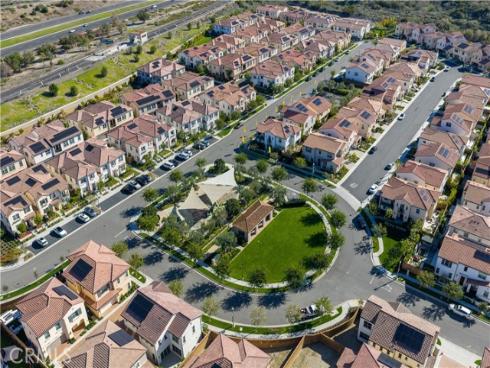 126  Sunnyside  , Irvine, CA