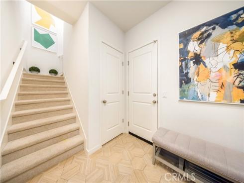 126  Sunnyside  , Irvine, CA