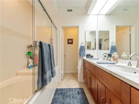 74  Lehigh Aisle  , Irvine, CA