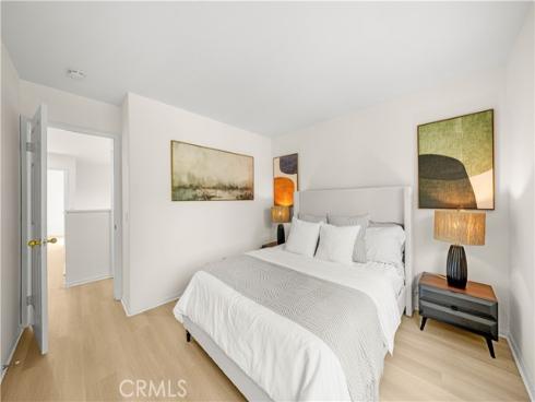 9  Santa Luzia Aisle  , Irvine, CA