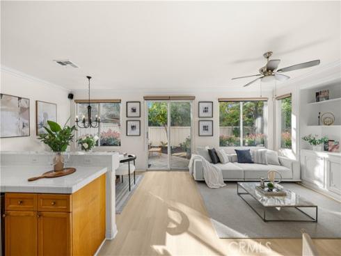 9  Santa Luzia Aisle  , Irvine, CA