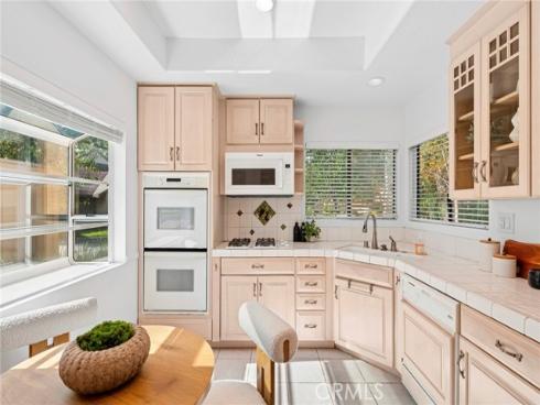 14  Rainbow Ridge  , Irvine, CA