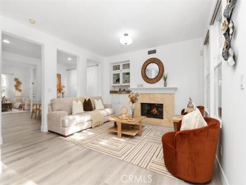 31 Dinuba , Irvine, CA