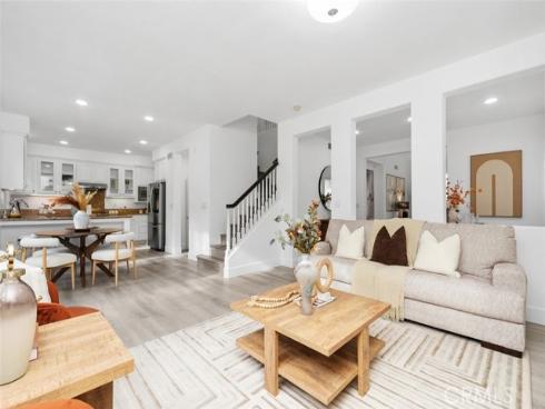 31 Dinuba , Irvine, CA