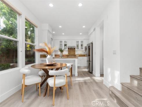 31 Dinuba , Irvine, CA