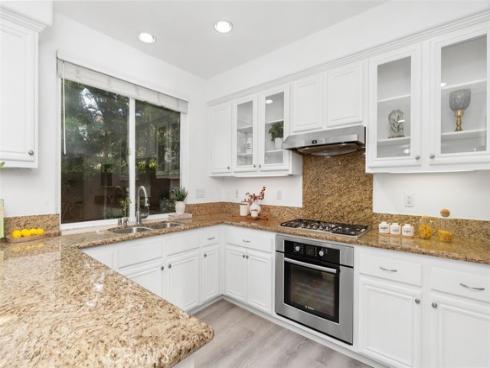 31 Dinuba , Irvine, CA