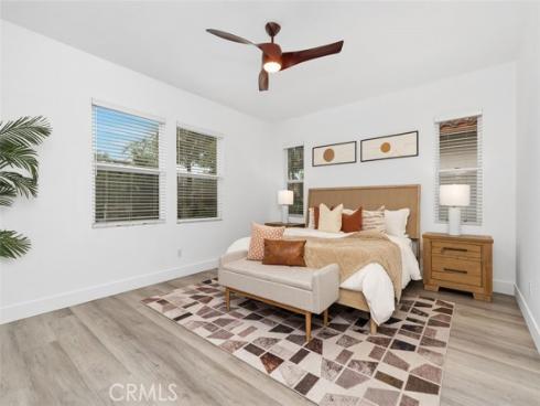 31 Dinuba , Irvine, CA