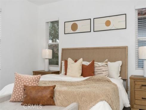 31 Dinuba , Irvine, CA