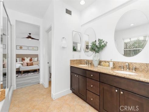 31 Dinuba , Irvine, CA