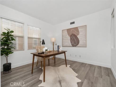 31 Dinuba , Irvine, CA