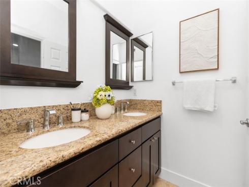 31 Dinuba , Irvine, CA