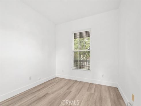 31 Dinuba , Irvine, CA