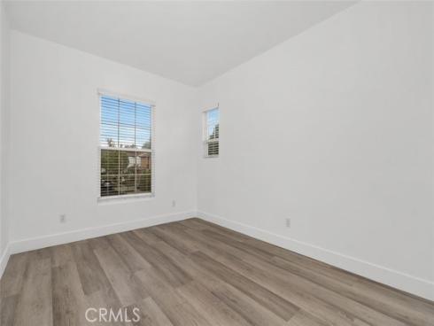 31 Dinuba , Irvine, CA