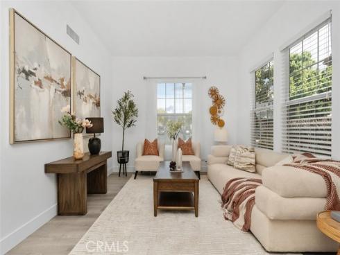 31 Dinuba , Irvine, CA