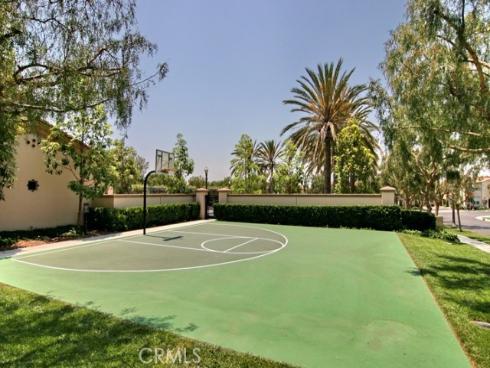 31 Dinuba , Irvine, CA