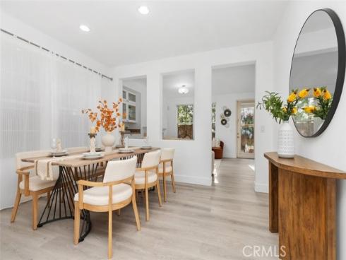 31 Dinuba , Irvine, CA