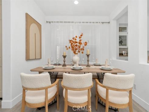 31 Dinuba , Irvine, CA