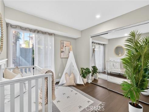 16  Rana  57 , Irvine, CA