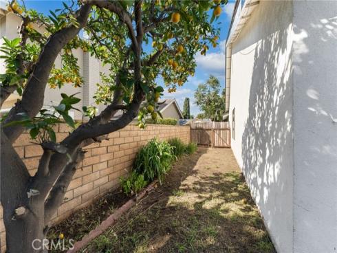 15422  Alsace  , Irvine, CA