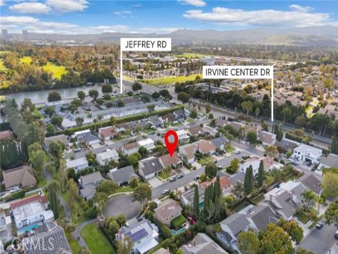 15422  Alsace  , Irvine, CA