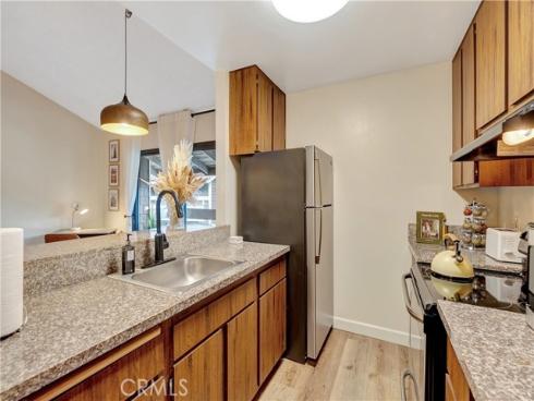 174  Streamwood  , Irvine, CA