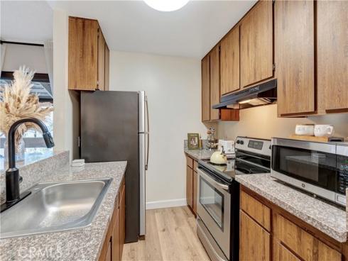 174  Streamwood  , Irvine, CA