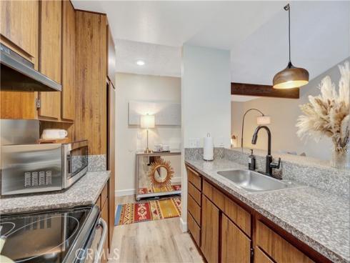 174  Streamwood  , Irvine, CA