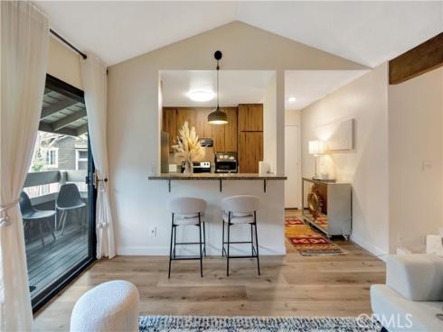 174  Streamwood  , Irvine, CA