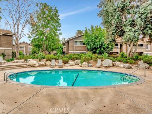 174  Streamwood  , Irvine, CA