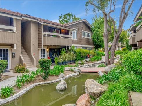 174  Streamwood  , Irvine, CA