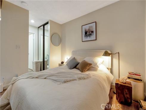 174  Streamwood  , Irvine, CA