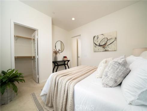 217  Magnet  , Irvine, CA