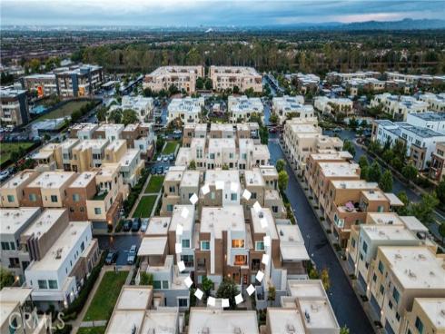 217  Magnet  , Irvine, CA