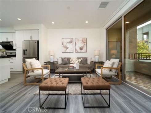 217  Magnet  , Irvine, CA