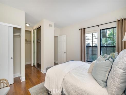 57  Pinewood  , Irvine, CA