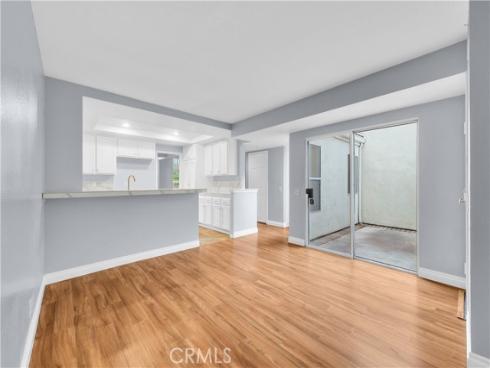 4  Wellesley  , Irvine, CA