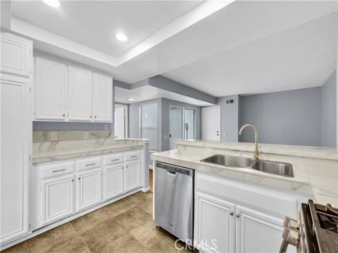 4  Wellesley  , Irvine, CA