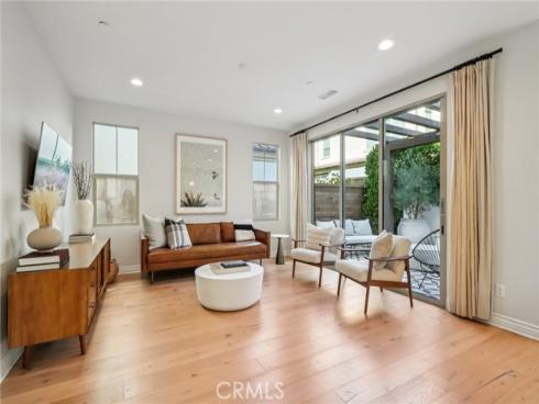 110 Globe , Irvine, CA