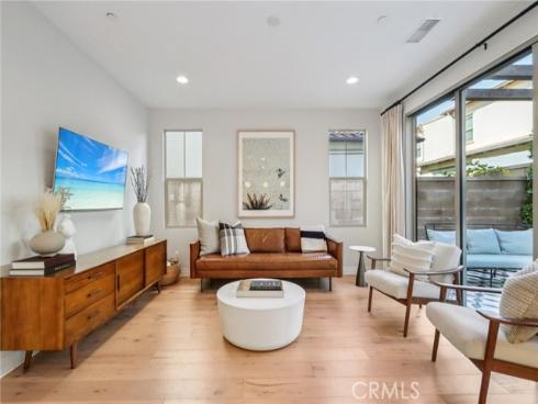 110 Globe , Irvine, CA